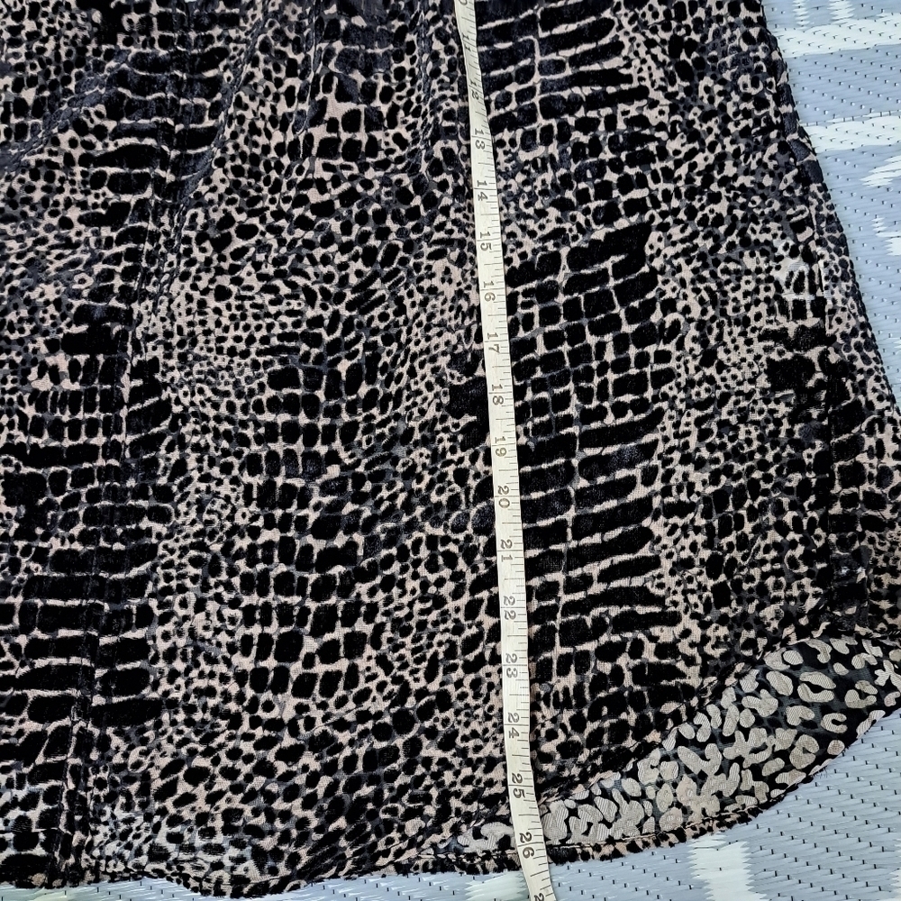 ANTHROPOLOGIE‎ See U Soon Burnout top - Picture 6 of 11